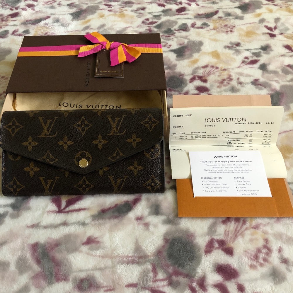 Louis Vuitton monogram Sarah Wallet